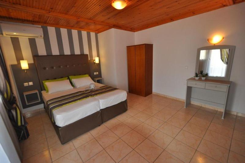 Hotel Asterias Limenaria  Bagian luar foto